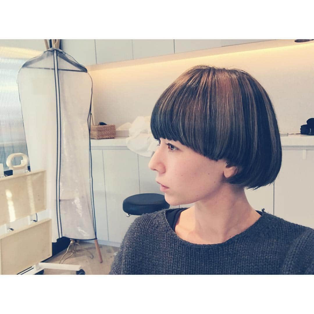 木村カエラさんのインスタグラム写真 - (木村カエラInstagram)「元の髪に黒を足してメッシュのマッシュにした。 #twiggy」3月3日 15時58分 - kaela_official