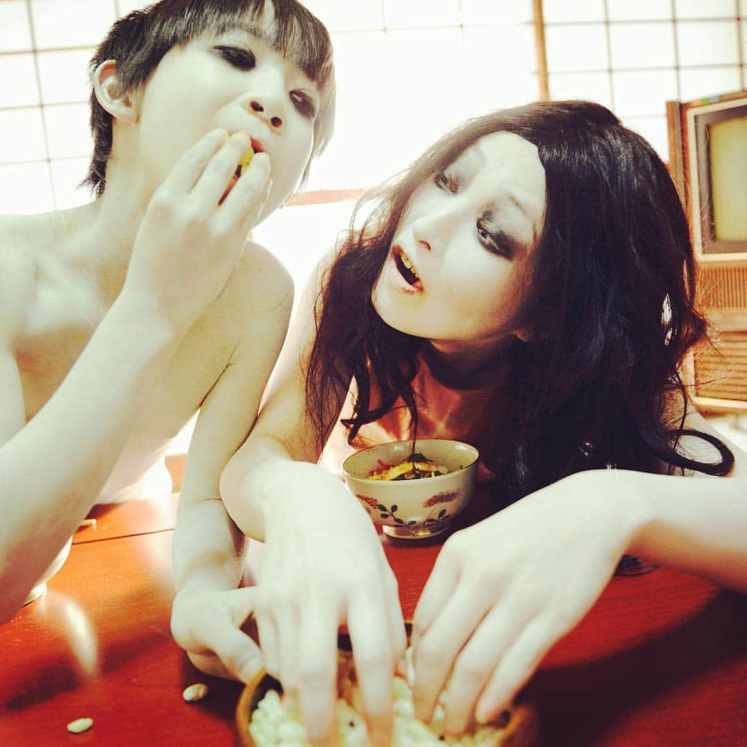 伽椰子と俊雄のほのぼの親子日記のインスタグラム