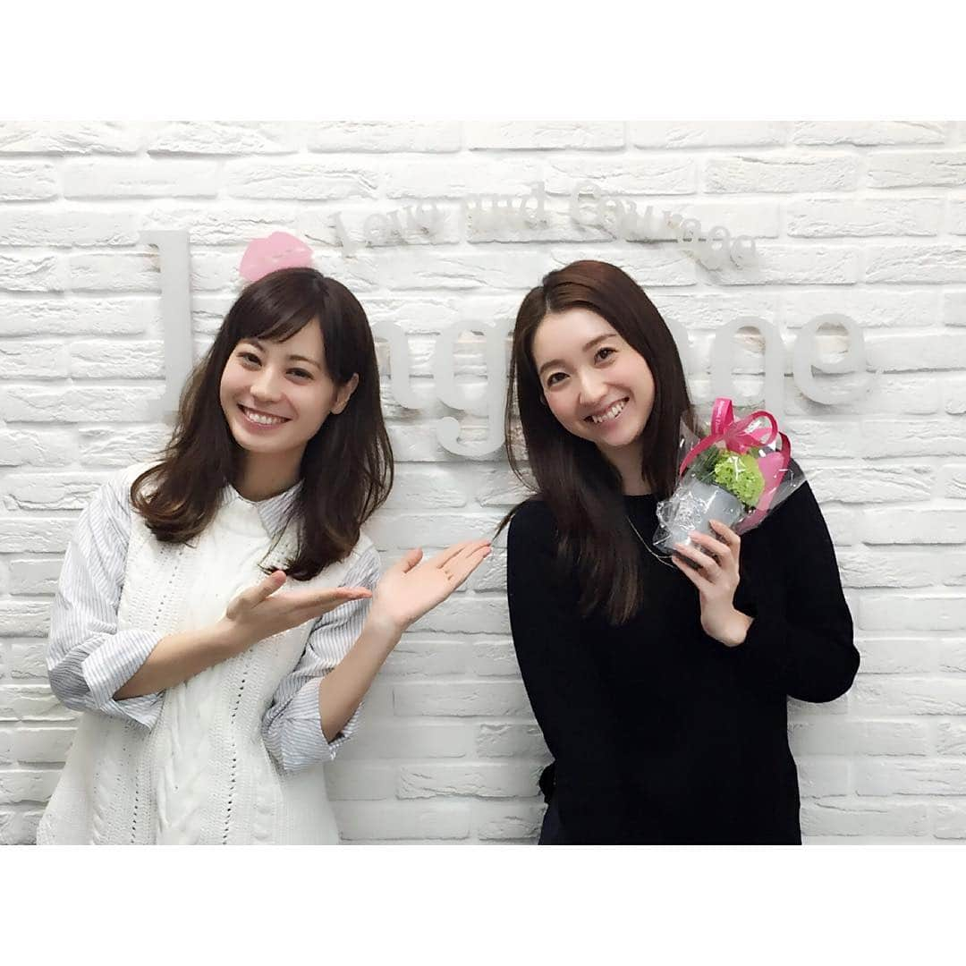 伊藤沙織さんのインスタグラム写真 - (伊藤沙織Instagram)「@yuriya_0512 thank you for working with me again. I was glad you joined us and your help. I’ll keep my fingers crossed<3<3<3 enjoy your life! see you soon! haha . #お疲れ様でした #元同僚 #現同僚 #退職祝い #ゆりやん #Linguage #リンゲージ #英会話スクール #英会話教室 #英会話レッスン #リンゲージ英会話スクール #新天地でも頑張れ #仕事ができる ゆりやん #寂しいよ #でもまたすぐ #seeyousoon #Englishschool #心の拠り所」3月4日 23時32分 - saori__ito