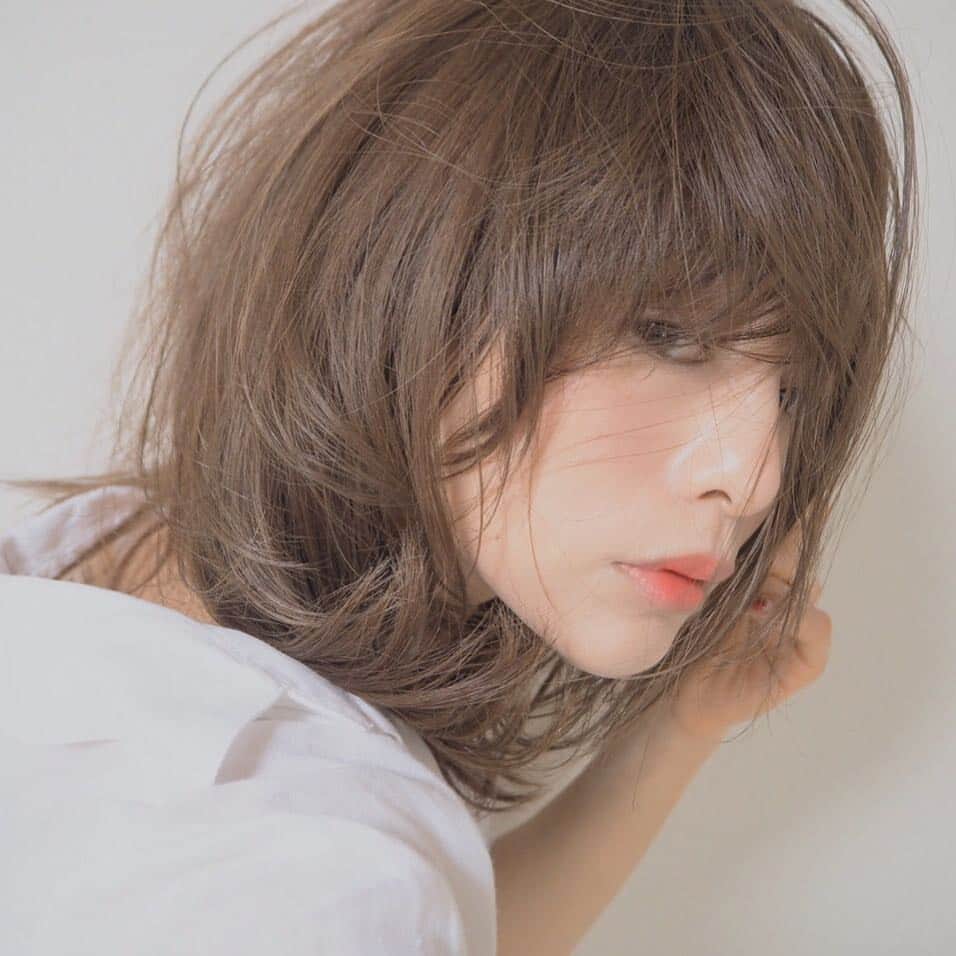 田中亜希子さんのインスタグラム写真 - (田中亜希子Instagram)「髪を染めました。  #ヘアカラー#髪型#ヘアスタイル #hair#髪色 #美容室#原宿#表参道#key」3月5日 16時30分 - akiico