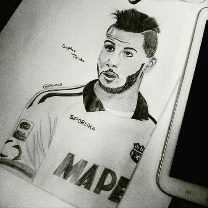 のインスタグラム：「Thank you very much !! ❤👌 Lady ... #TeamDz #TeamKhedra #Team213 .」