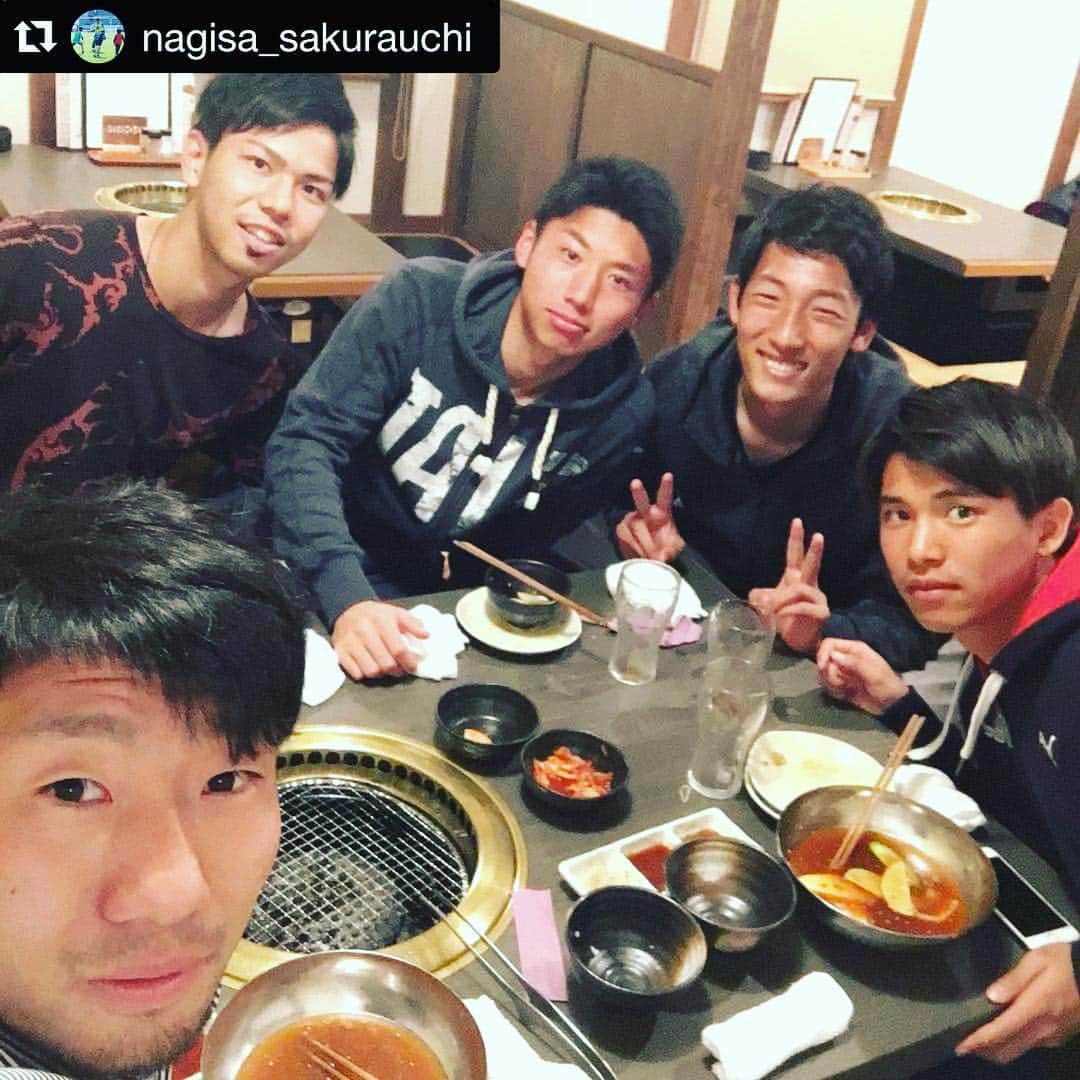 上原力也さんのインスタグラム写真 - (上原力也Instagram)「#Repost @nagisa_sakurauchi with @repostapp. ・・・ 可愛くない後輩😂笑😂  みんなで食べるご飯は美味しいね😊    なぎさん、ごちそうさまでした(^ ^) #からん #焼肉」3月7日 20時20分 - riki_0825