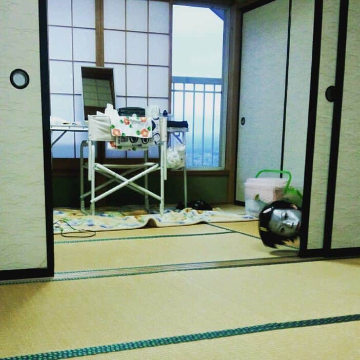 山田裕貴さんのインスタグラム写真 - (山田裕貴Instagram)「この顔でドラマに出ていた頃が懐かしい。 『スターマン この星の恋』 #全身 #銀」3月8日 13時48分 - 00_yuki_y
