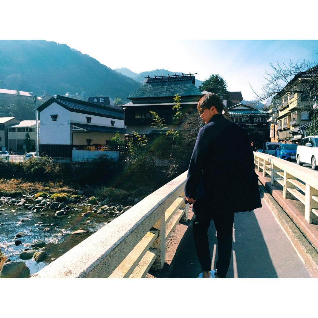 竹内涼真さんのインスタグラム写真 - (竹内涼真Instagram)「時代に乗ってInstagram、そしてLINEブログ始めました✨  宜しくお願いします‼︎^ ^」3月17日 15時26分 - takeuchi_ryoma