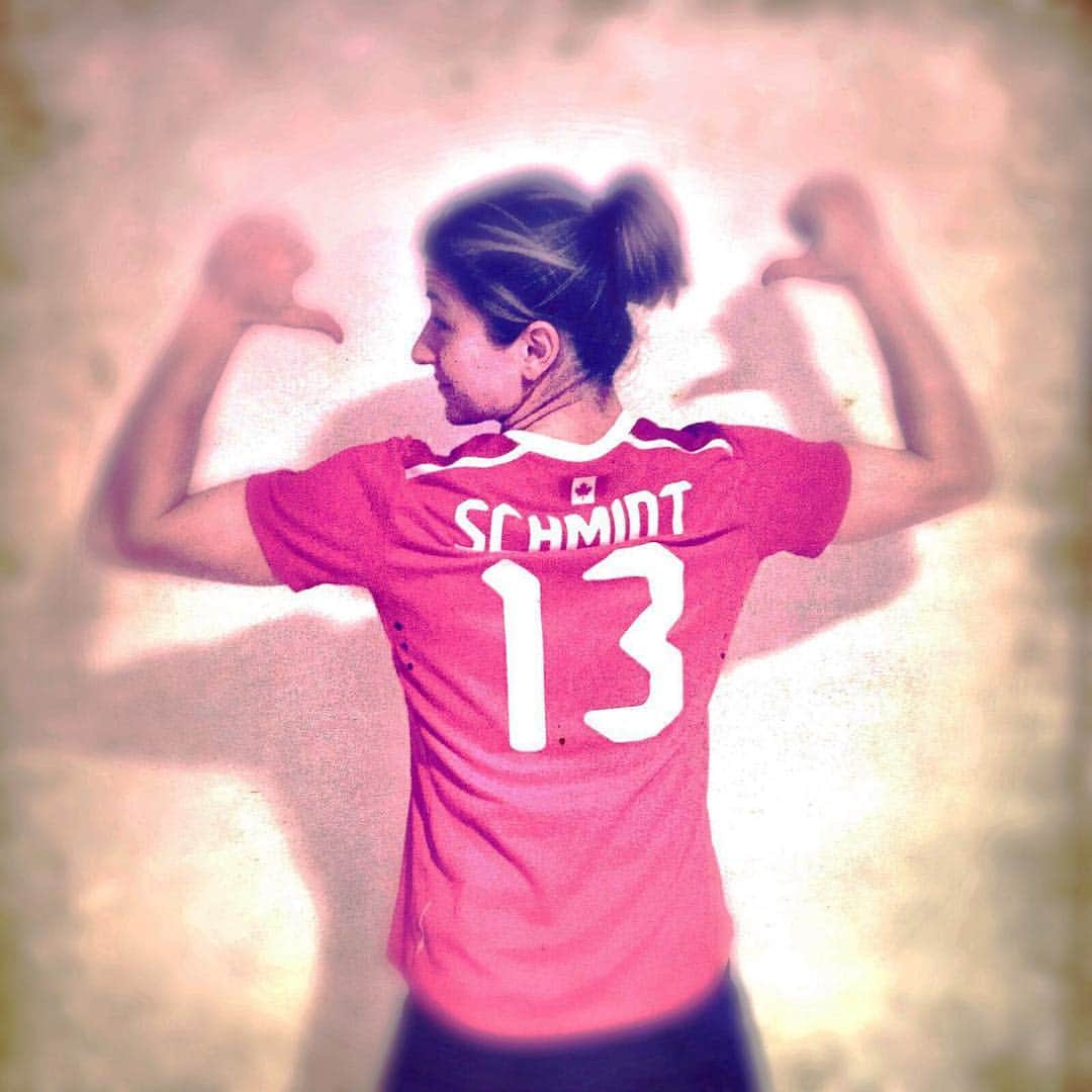 ビアンカ・シュミットのインスタグラム：「#sophieschmidt#biancaschmidt#Deutschland/Kanada#Fußball#13#20#Dankeschön#iloveit」