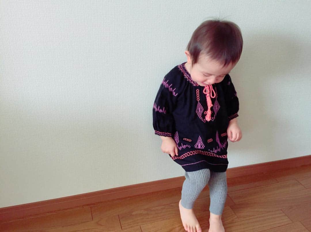 EMIさんのインスタグラム写真 - (EMIInstagram)「☆ もろタイプなコーデ❤️ #娘#baby#girl#1歳7ヶ月 #Omekashi」3月18日 10時53分 - emi_idea