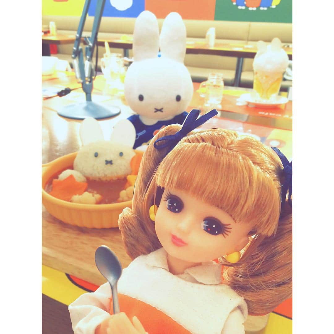 リカちゃんさんのインスタグラム写真 - (リカちゃんInstagram)「Coming to miffy cafe !! miffy makes me happy ♡  #japan #licca #miffy #weekend #ミッフィーカフェ」3月19日 19時37分 - bonjour_licca
