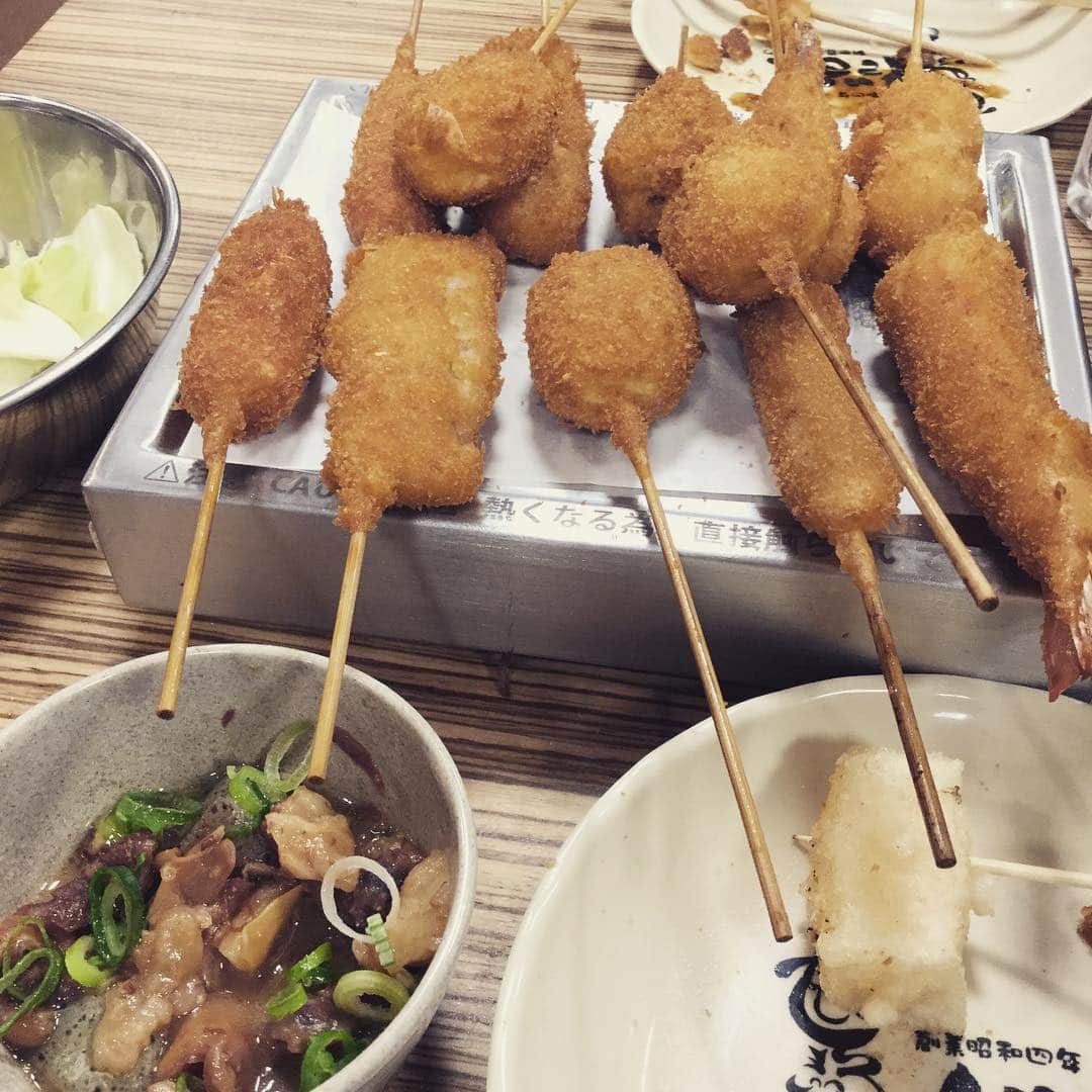 太宰ガロのインスタグラム：「続々、串揚げ」