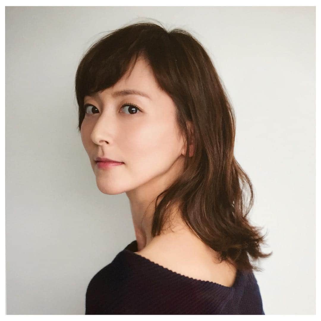 のインスタグラム：「new composite  #photo#KeitaHaginiwa #hair#make#YumikoNishida #model#AsamiHigashi #フォトグラファー#萩庭桂太 #ヘアメイク#西田裕美子 #モデル#東麻美」
