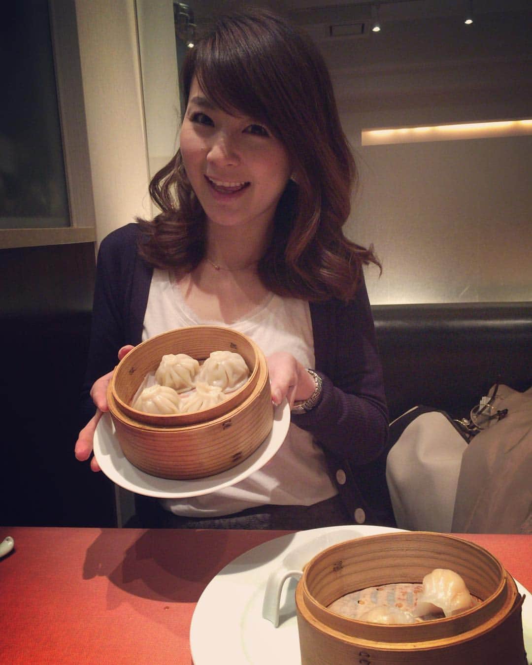 秋元玲奈さんのインスタグラム写真 - (秋元玲奈Instagram)「小籠包✨✨✨❤️❤️❤️ #小籠包なら #20個くらい 食べられる #中華 #飲茶」3月24日 20時31分 - rena_akimoto