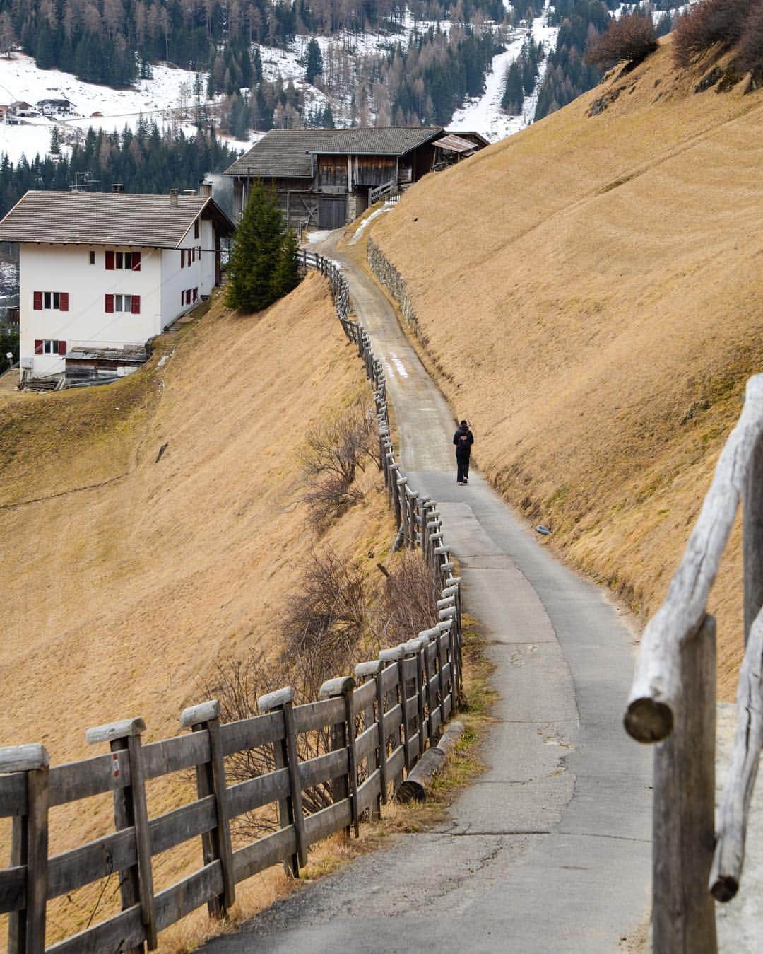 Pınar Budinのインスタグラム：「İyi akşamlar!😊👋🏼 Good evening!!🌸 Selva Di Val Gardena Italy」