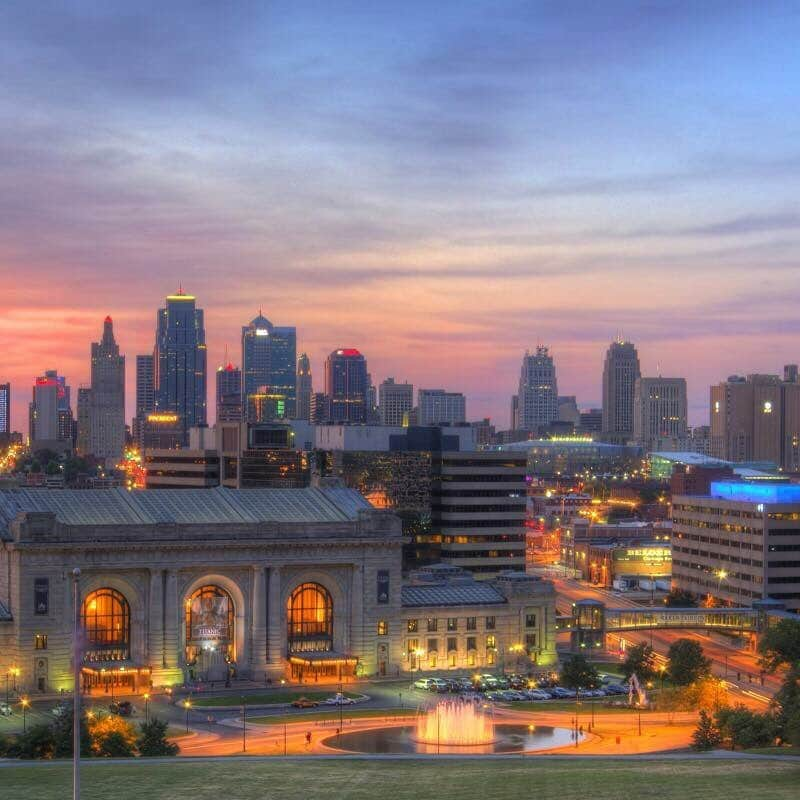 エナジーのインスタグラム：「#KansasCity is such an amazing and magical city.」