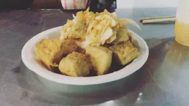 西山由のインスタグラム：「On mange des tofu puants !!」
