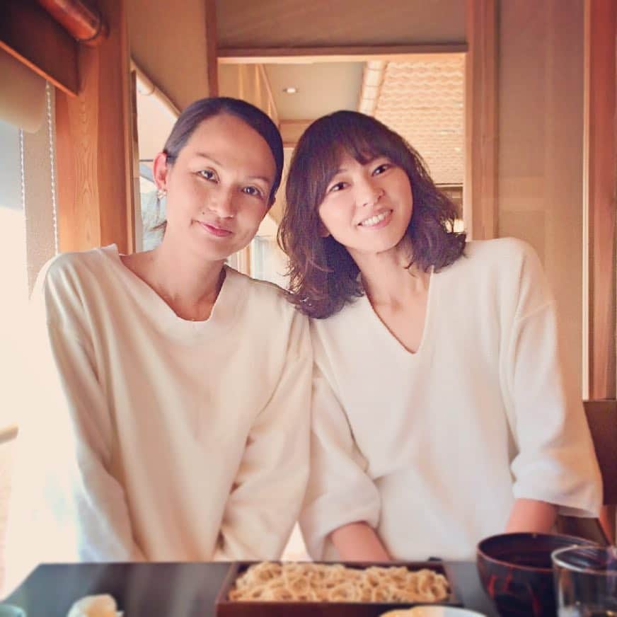 森下紀子さんのインスタグラム写真 - (森下紀子Instagram)「大阪に住んでいる、モデルの三上純子ちゃんが東京に来たのでランチ♡ 大阪に行った時は良く遊んで貰ってるのですが、今日は久しぶりに会えたので話していたらあっという間の楽しい時間でした😊✨ #また大阪で会えるのが楽しみ」3月29日 22時02分 - noriko_morishita_