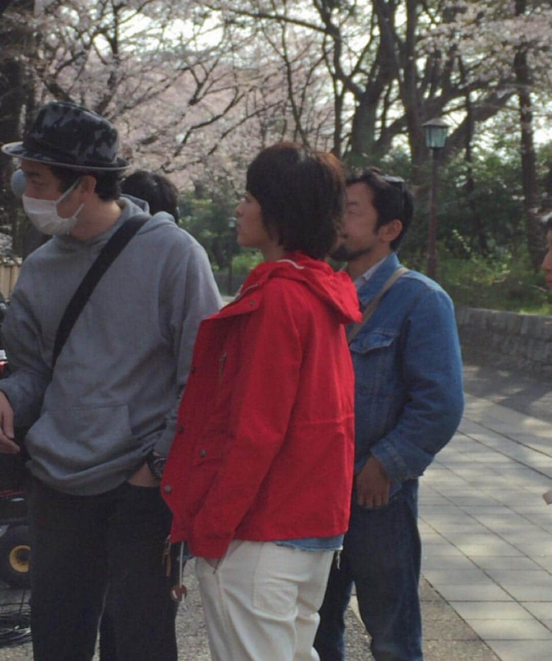 清野菜名さんのインスタグラム写真 - (清野菜名Instagram)「#まかない荘 の撮影で名古屋にきています。 春ですね(￣ー￣)名古屋城の桜が満開でした🌸 #メーテレ #ドラマ #まかない荘」4月1日 12時18分 - seinonana