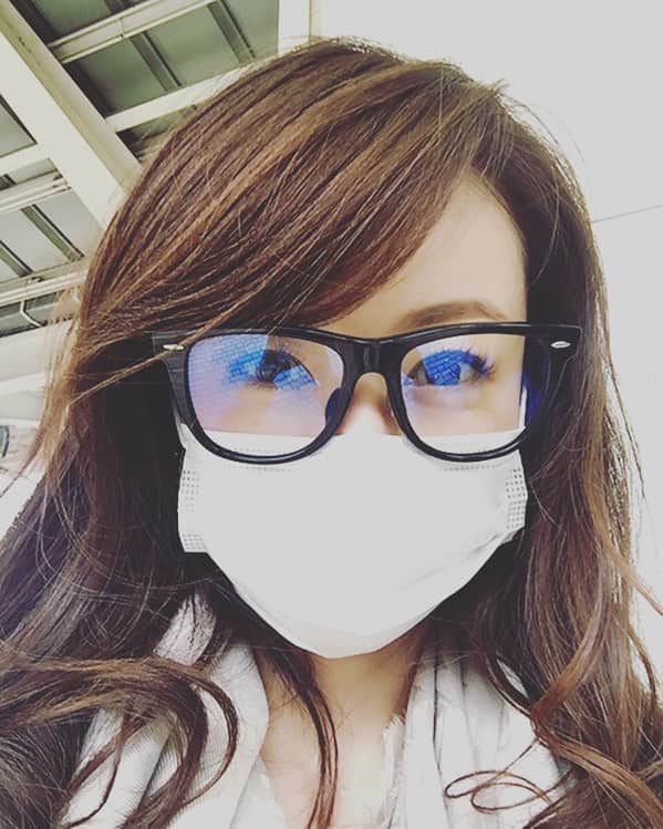 のインスタグラム：「久しぶりの新幹線で、テンション上がります😊💕💕💕 #新幹線#宮崎宣子」