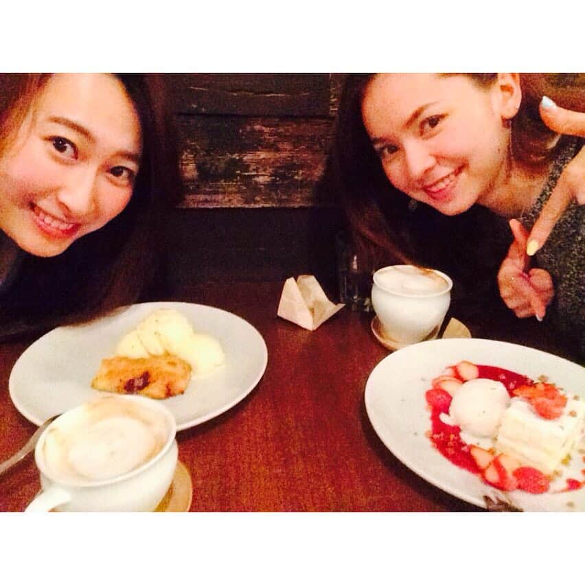 フランク奈緒美ロレインのグルメインスタ