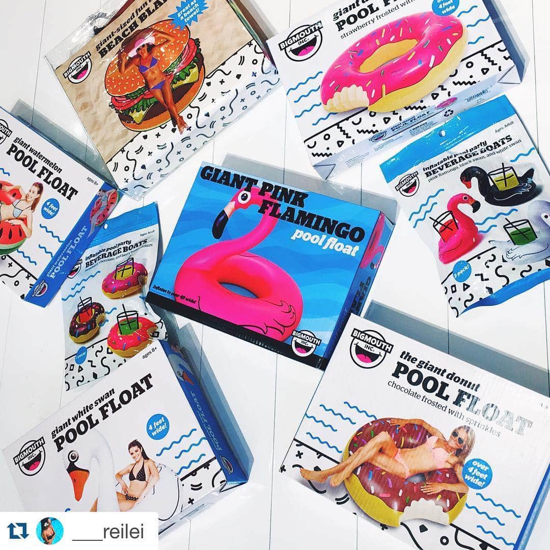 American Eagle Japan staffsのインスタグラム：「Regram from @___reilei 🍩 去年大人気だった可愛いビーチアイテムが AmericanEagleに登場😍👏🏾👏🏾 今ならこれも全部２０%OFF‼️‼️ 今年のサマーアイテムを一足早く売り切れちゃう前にゲットしてね🌴🌺💕 . #AmericanEagle #AmericanEaglejp #aeojp #aeorep #aeostyle #aeo  #pinkflamingo #poolfloat #beachitem #summer #surf #aloha #aeo関西」