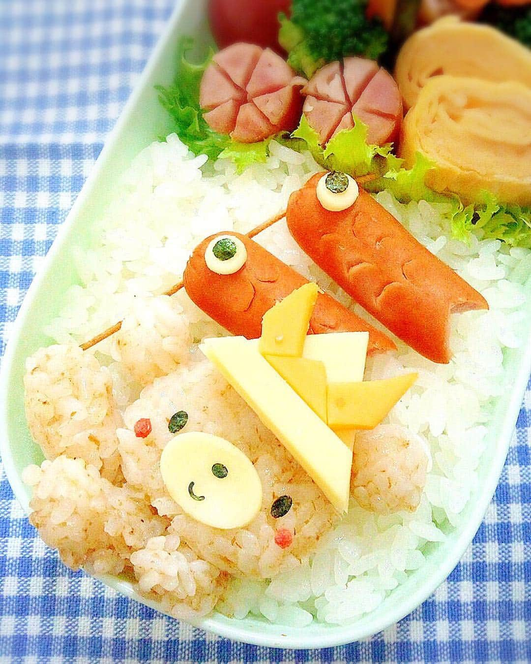 楽天レシピ-キャラ弁さんのインスタグラム写真 - (楽天レシピ-キャラ弁Instagram)「簡単キャラ弁☆子供の日のお弁当♪  by Cherry2005さん」5月4日 18時14分 - rakutenrecipe