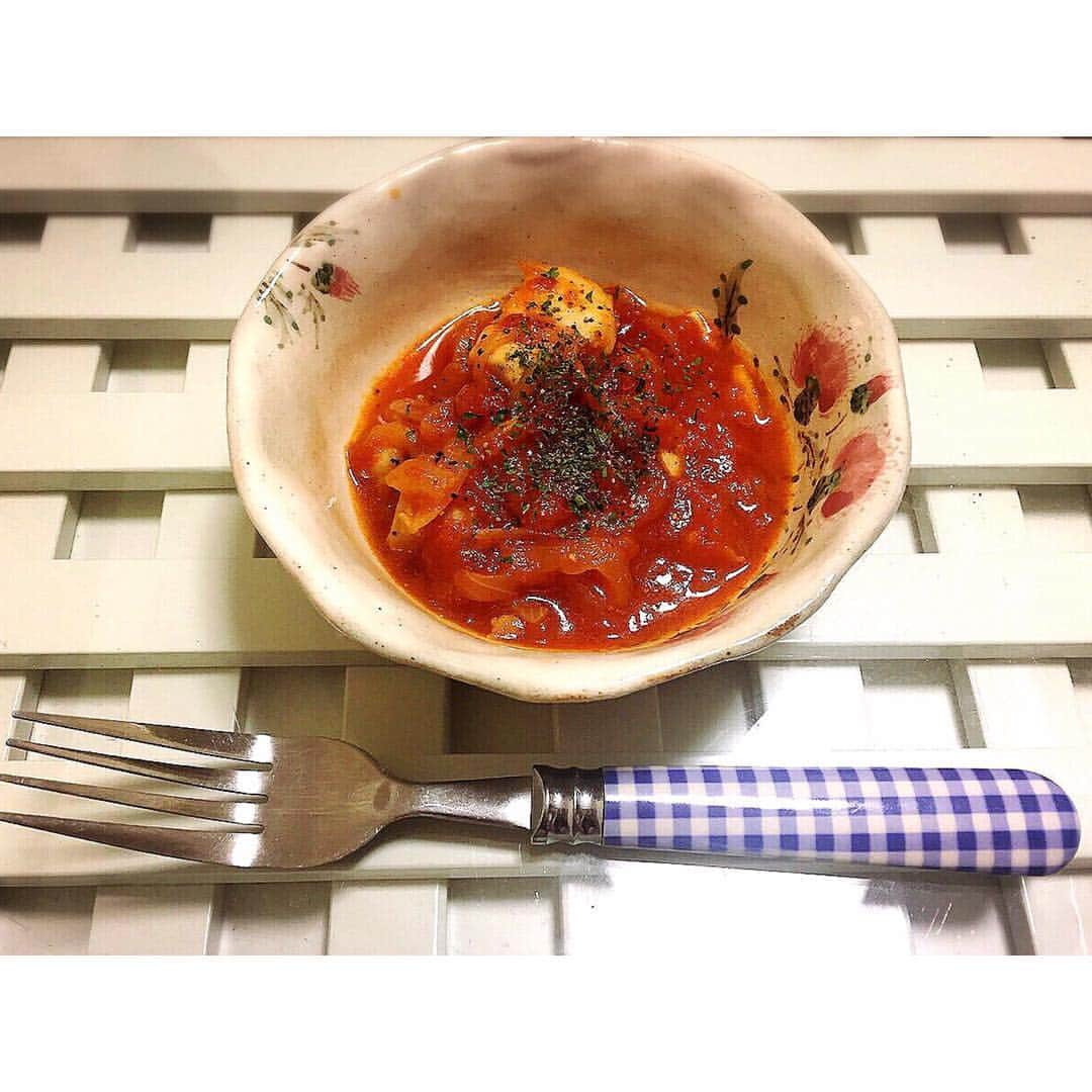 若尾綾香さんのインスタグラム写真 - (若尾綾香Instagram)「ayaka kitchen🍴 ・チキンのトマト煮 料理は楽しいね💖  #chicken#cooking#love#enjoy#happy#happyholiday#gw#homeparty#差し入れに#一品#美味しいって食べてくれるの嬉しい #太っちゃうね」4月30日 21時19分 - ayaka_wakao