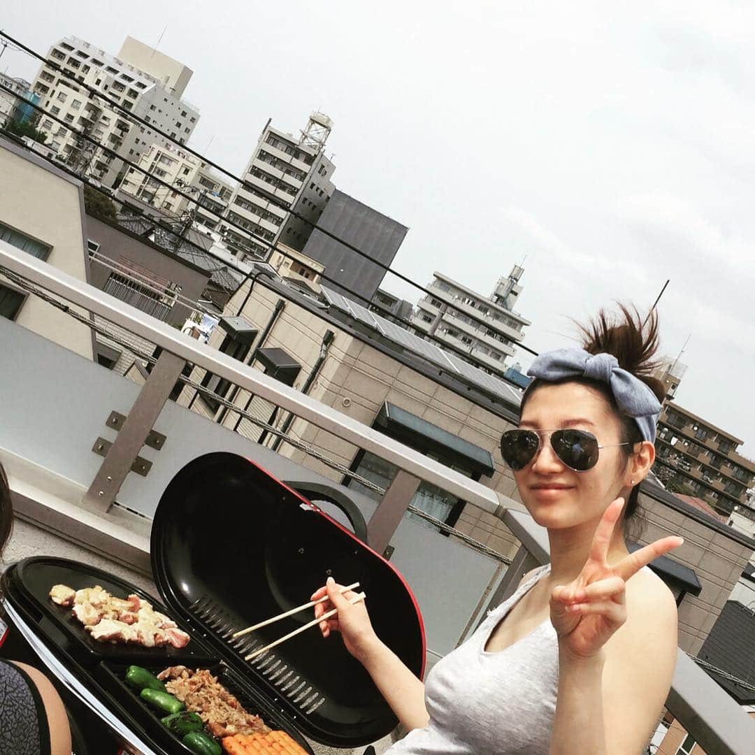 のインスタグラム：「屋上BBQびより🍖🍺✨」