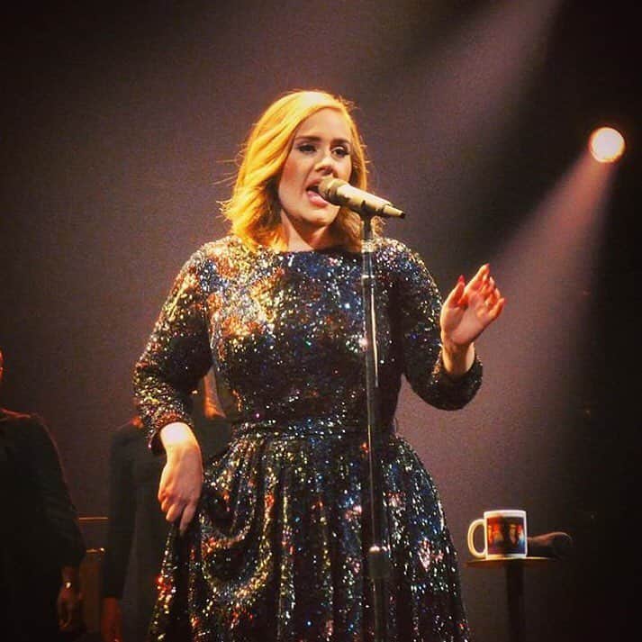 アデル（ファンアカウント）のインスタグラム：「Who is going tonight in Denmark?」