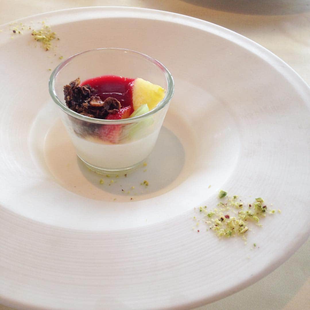 クロのグルメインスタ