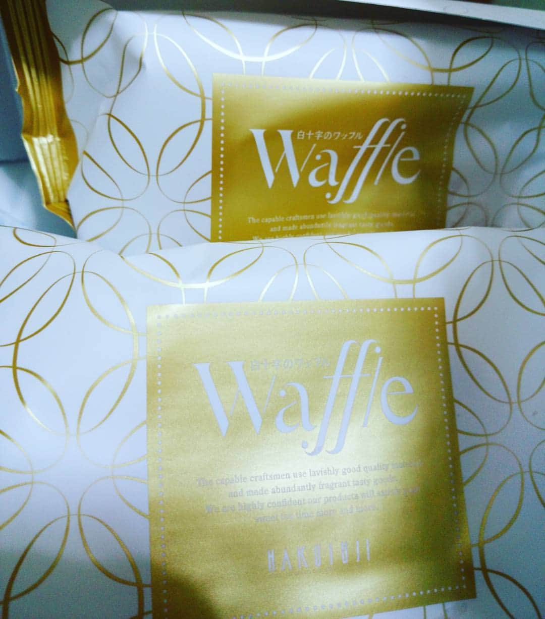 星野ナミのインスタグラム：「WAFFLEみんなで美味しく頂きました😋💕」