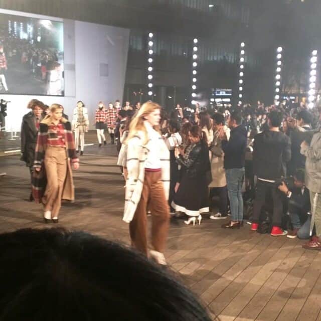 佐野莉子のインスタグラム：「ゆっくりバージョン #crestbridge #bluelabel #blacklabel #2016AW #miharayasuhiro #with_mag_official #withonline_jp」