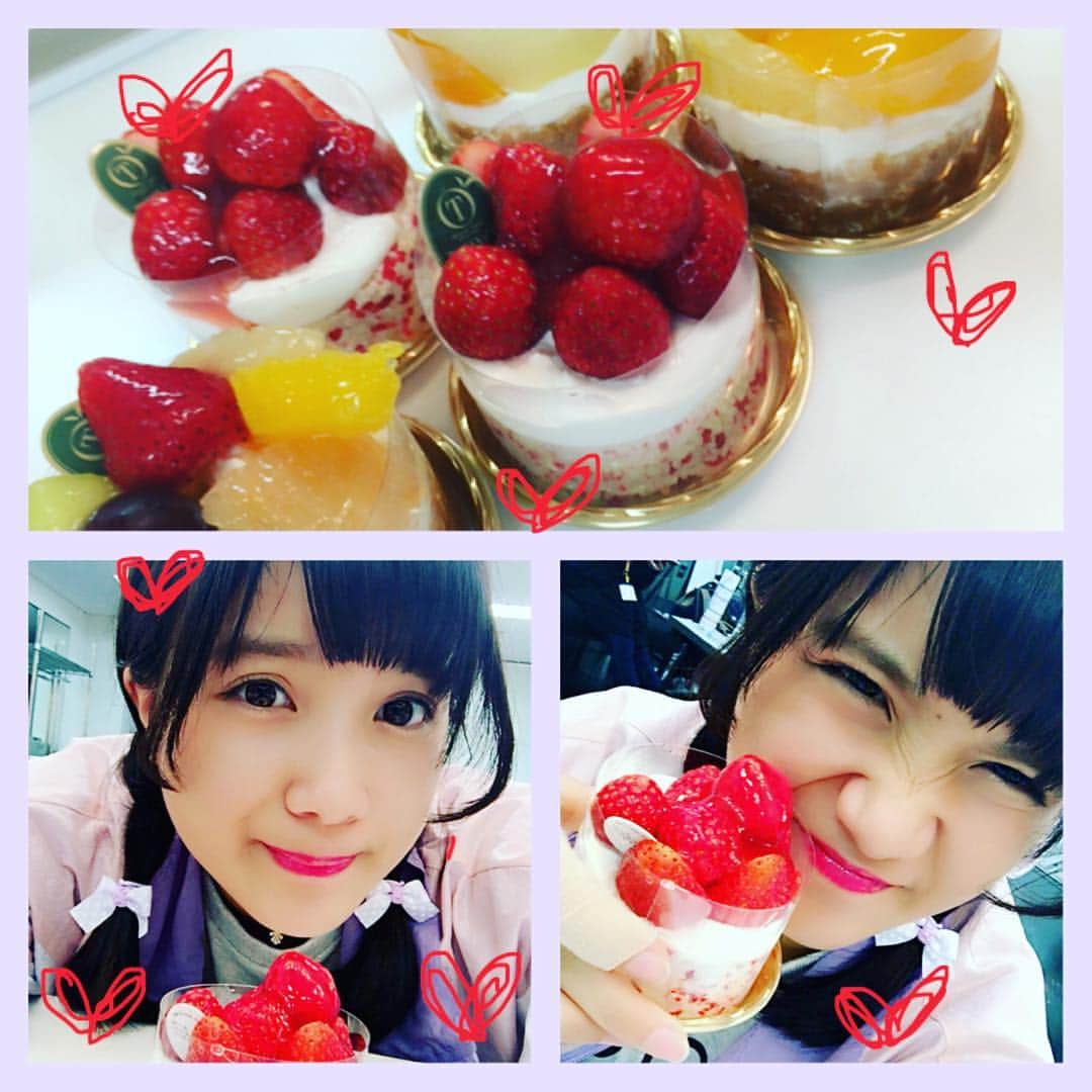 外園愛理さんのインスタグラム写真 - (外園愛理Instagram)「strawberry cake🍓 #いちご#ケーキ#おいしい」4月18日 19時08分 - eririn5959