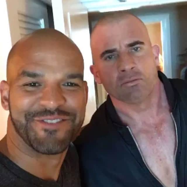 のインスタグラム：「We are baaaaaaack !!! #Lincoln #Sucre #PrisonBreak #shooting #bestshowever #blessed #thankful @dominicpurcell」