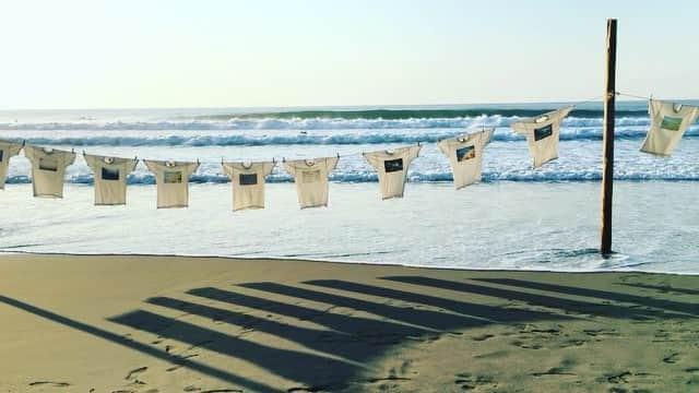 tetsuya.iのインスタグラム：「• 日の出に間に合う様に現地に到着していながら、寝過ごすと言う失態w • 去年に続き今年もやらかした(꒪ཫ꒪; ) • #砂浜美術館 • 来年も行く理由が出来たw •」