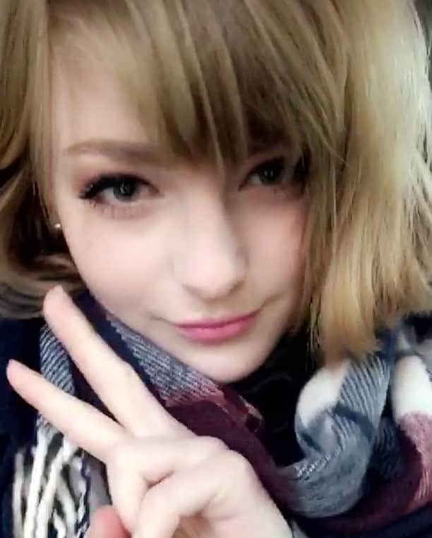Ella Freyaのインスタグラム：「From my snapstory (ella6361) add me 😘😘 love getting snaps from all over the world!!!」