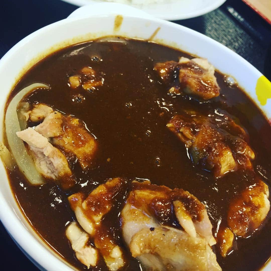 のインスタグラム：「Finally! #foodporn #food #curry #curryrice #matsuya #delicious #lunch #fastfood #curryaddict」