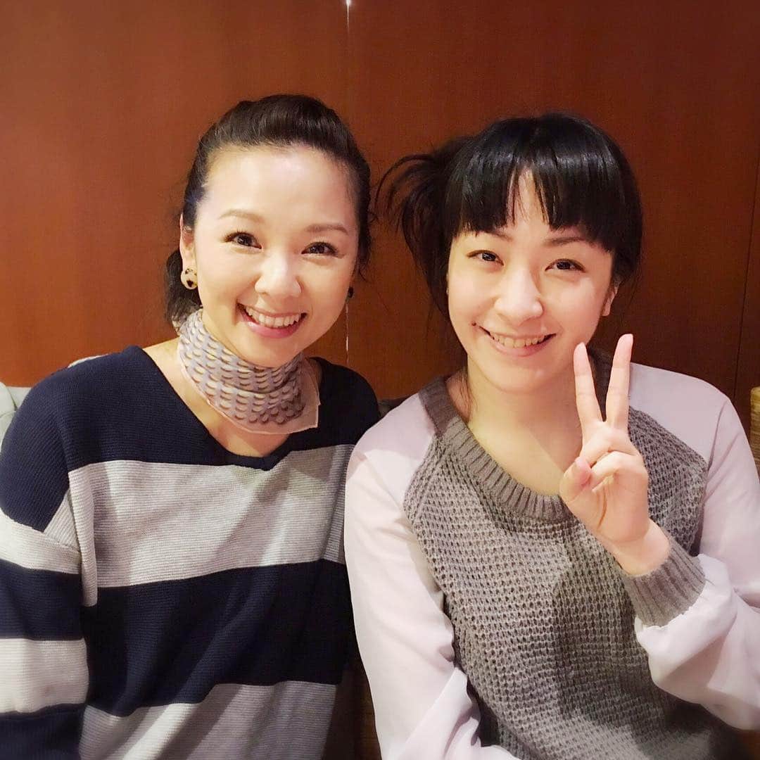 宍戸留美のインスタグラム：「植田佳奈ちゃんと♡ 私、嬉しそう。笑。 撮影：杜野まこちゃん」