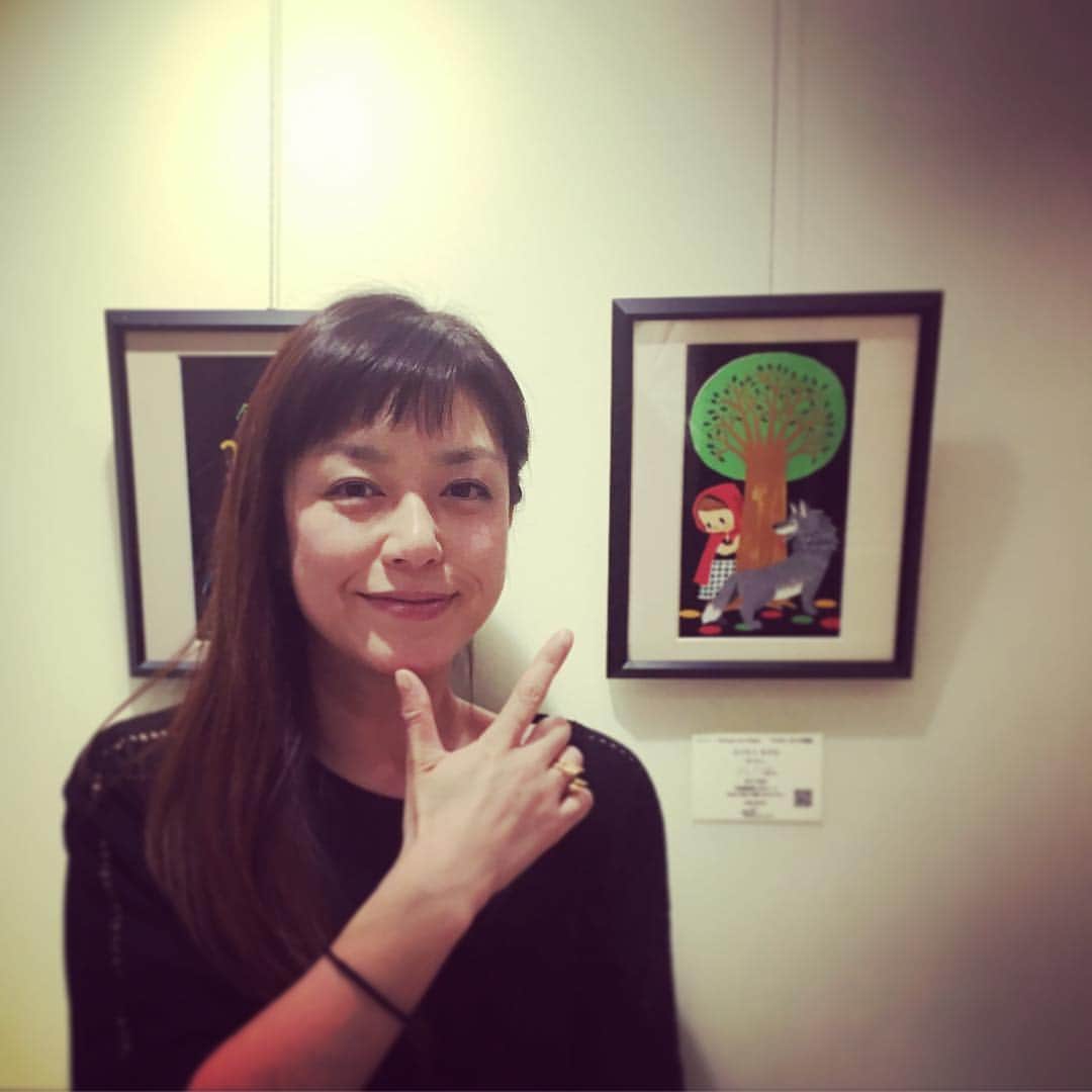 加藤紀子さんのインスタグラム写真 - (加藤紀子Instagram)「えのもとおさむ君の作品を観に来ました。優しい優しい絵がたくさん。  30日までコピス吉祥寺5階で。  えのもと君、さすがでーす！！」4月23日 15時56分 - katonoriko