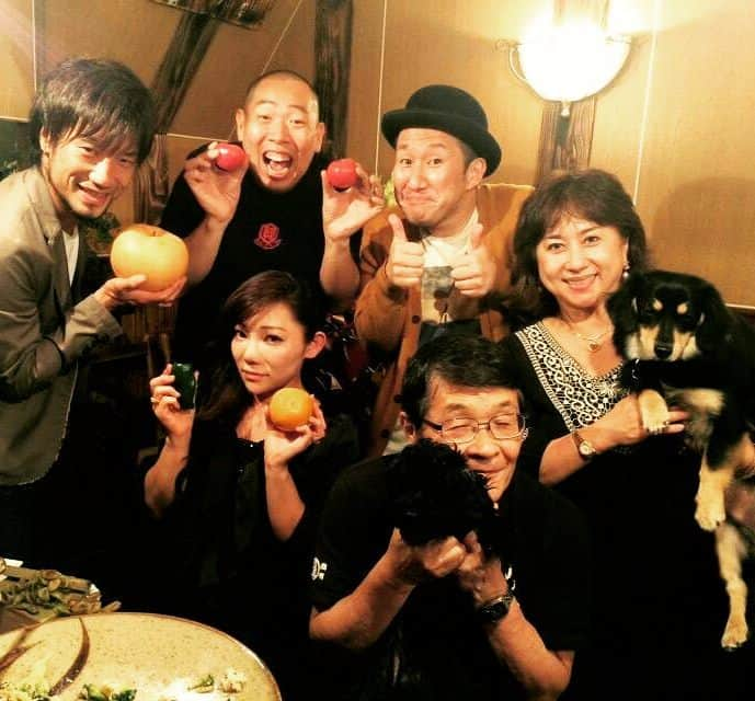 松本康太さんのインスタグラム写真 - (松本康太Instagram)「『仲本家』(自由が丘)ドリフターズの仲本工事さんの奥さんが作る焼き鳥やヘルシーなおばんざいが楽しめる居酒屋さん♪ 少し前にジョイマン池谷くんとザマスミサイルのよっくんと行きました♪お店には、元フィギュアスケート選手の渡部絵美さんがペットのワンちゃんと来てました(＾ω＾)♪ #レギュラー #レギュラー松本 #ジョイマン池谷 #ザマスミサイル #よっくん #仲本工事 #ドリフターズ #三代純歌 #奥さん #渡部絵美 #フィギュアスケート #犬 #ペット #居酒屋 #おばんざい #自由が丘 #仲本家 #焼き鳥」4月27日 10時21分 - aruarutankentai.matsumoto