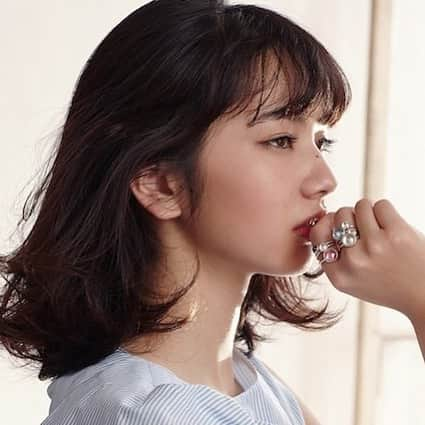 小松菜奈のインスタグラム：「#小松菜奈 #nanakomatsu #SWITCHmagazine #PANDORA」