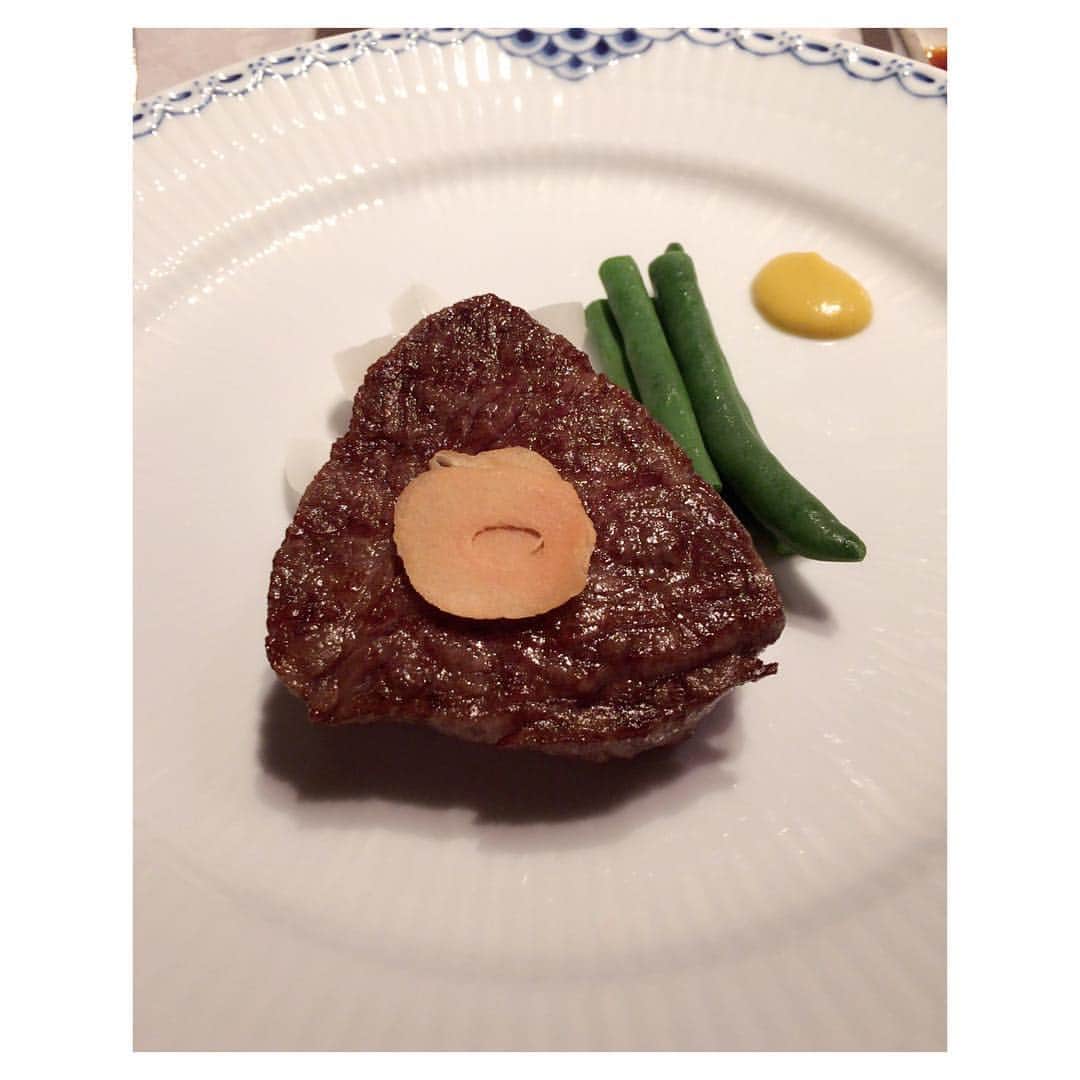 田母神智子さんのインスタグラム写真 - (田母神智子Instagram)「お肉🍖love❤️#ひらやま」5月25日 16時30分 - tomokotamogami
