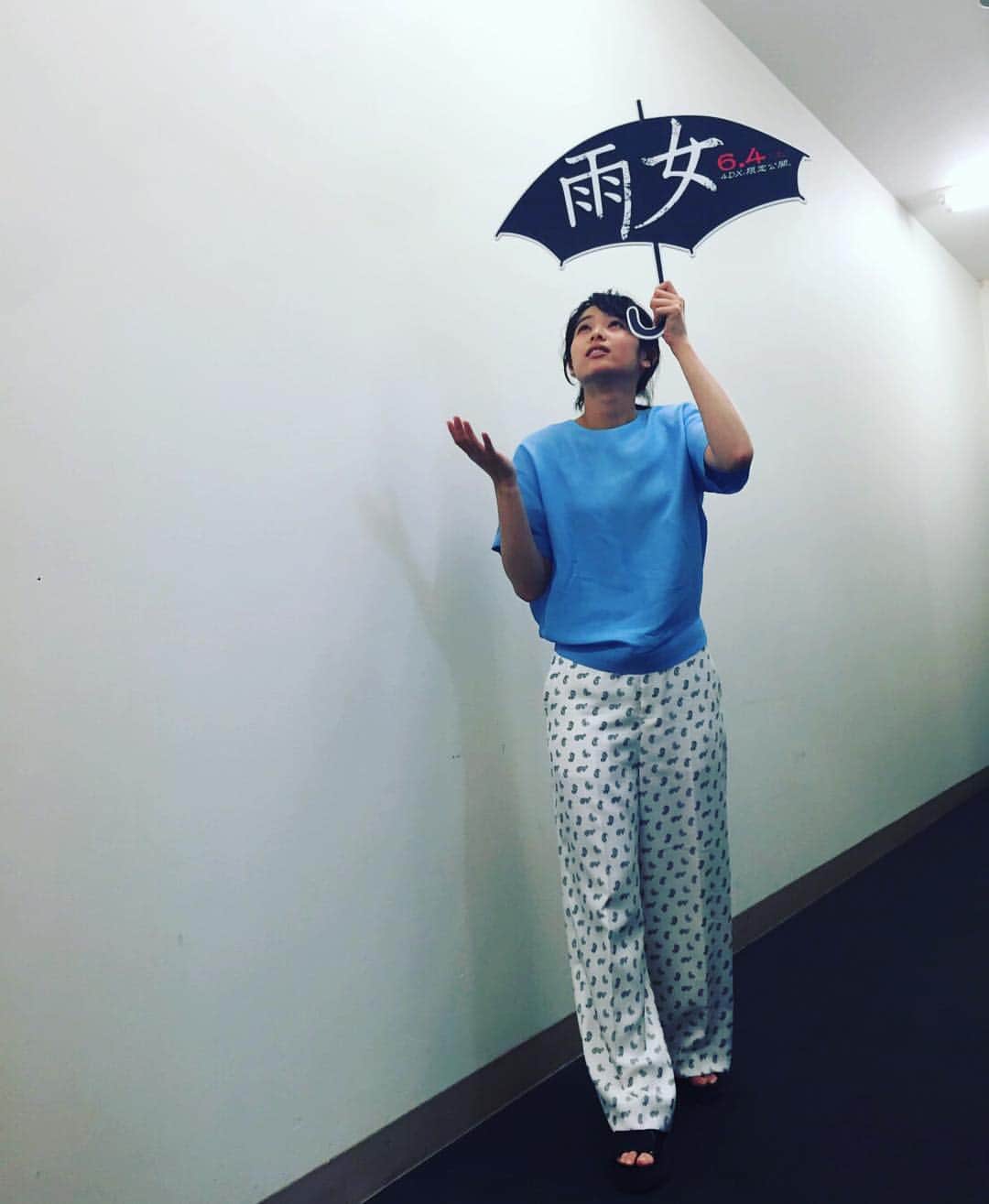 清野菜名さんのインスタグラム写真 - (清野菜名Instagram)「赤坂サカスで行われたJRAのイベント、 雨女の完成披露試写会、みなさん、足を運んでくださいまして、ありがとうございました🏇☔️ #UMAJO  #雨女」5月26日 19時52分 - seinonana
