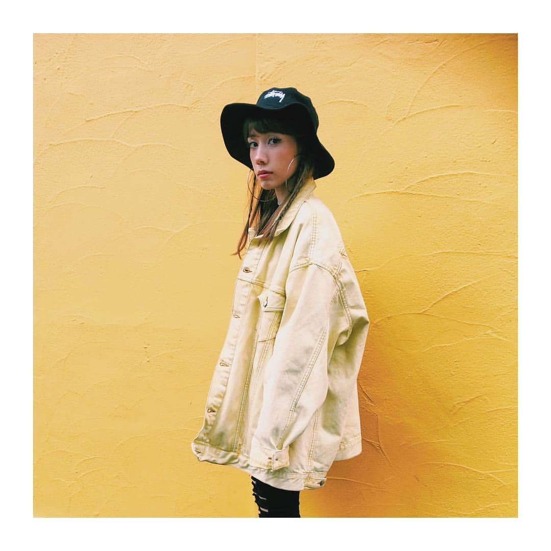 仲里依紗さんのインスタグラム写真 - (仲里依紗Instagram)「キッチンは黄色の壁にしたい💛💛💛」5月28日 9時30分 - riisa1018naka