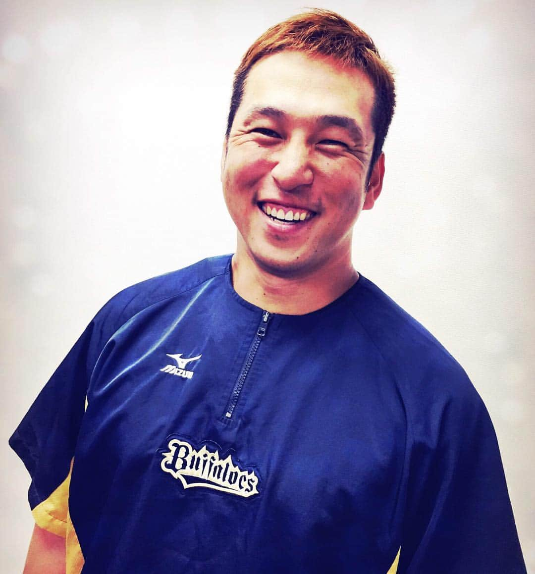 オリックス・バファローズさんのインスタグラム写真 - (オリックス・バファローズInstagram)「#中島選手 #ナカジ #1500本安打 #おめでとう #連敗ストップ #スマイル #キラキラ このあとは、 #Bs大花火大会 #3000発の花火 #Bs2016 #buffaloes #baseball #ORIX #プロ野球」5月28日 19時50分 - orix_buffaloes