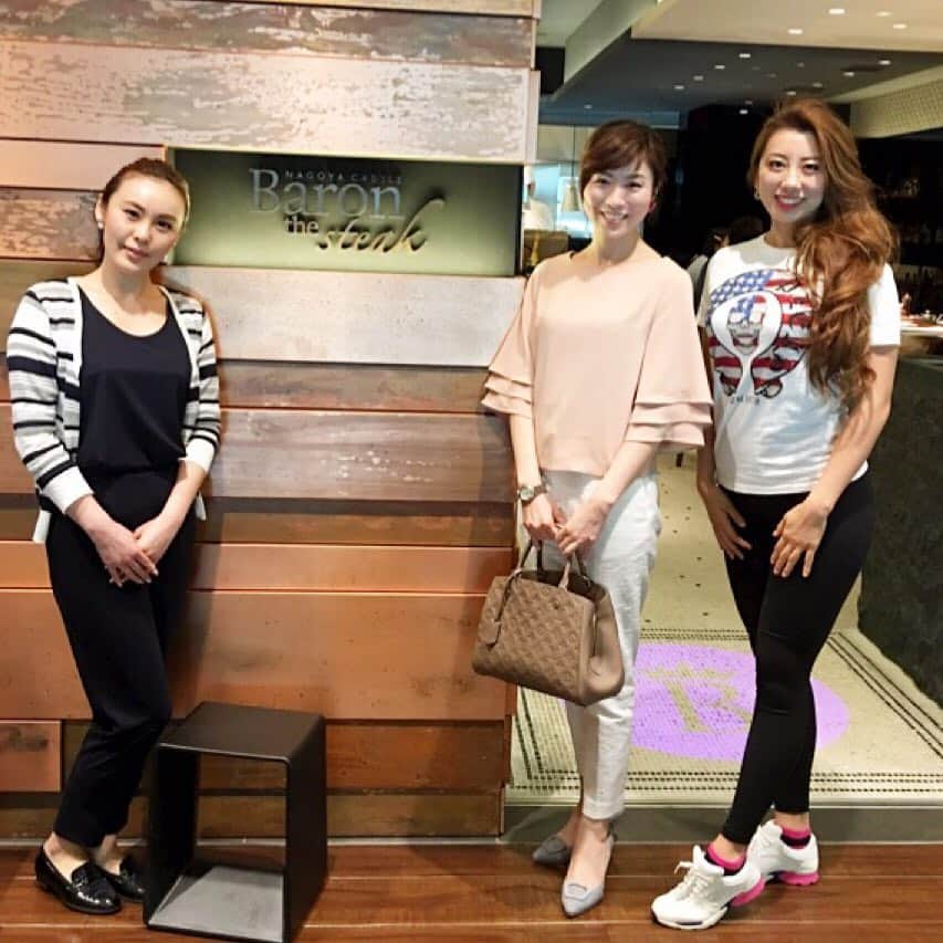 安井友梨のグルメインスタ