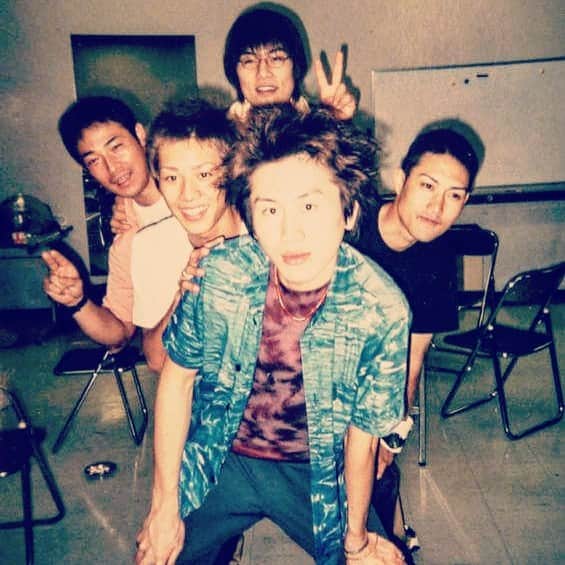 小林尊のインスタグラム：「#Fbf 大会控え室 Backstage of the biggest competitive eating show, #foodbattleclub. ライバルだけど、お互いなるべく上まで残って対決したいと願ってた🙏 #フードファイター #山形統 #ジャイアント白田 #加藤まさひろ #射手矢ゆきひろ #フードバトルクラブ」