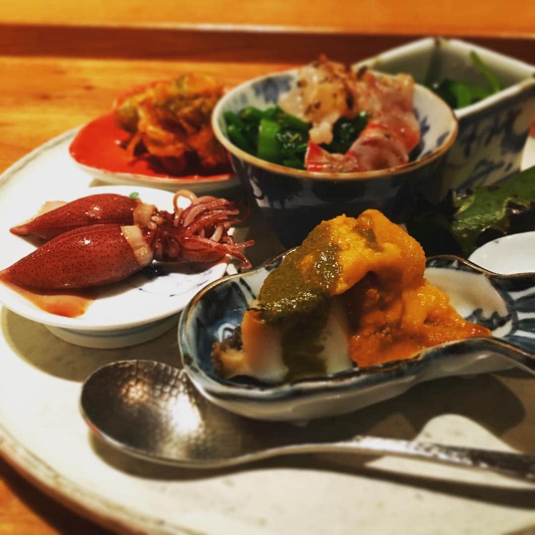 志摩有子さんのインスタグラム写真 - (志摩有子Instagram)「幸せな気分のまま、旦那さまと待ち合わせて小野木さんへ。珍味の数々は別腹^^; #幸せのおすそ分け #和食 #珍味 #珍味盛り合わせ #余宮隆」5月7日 21時45分 - ariko418