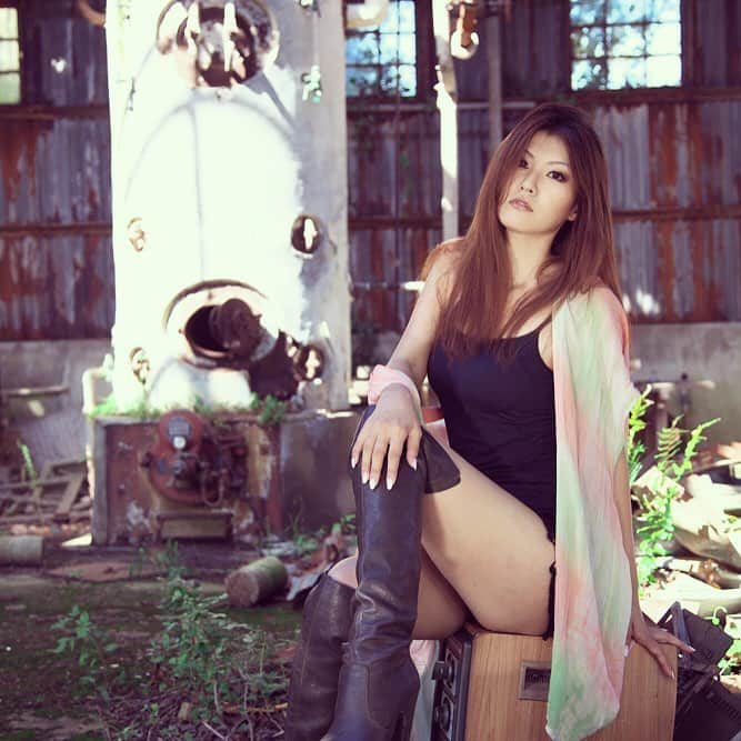 岡田智子さんのインスタグラム写真 - (岡田智子Instagram)「#廃墟 #ruin #岡田智子 #おかとも #japanesemodel #フォローしてね」5月8日 18時11分 - okatomo0410