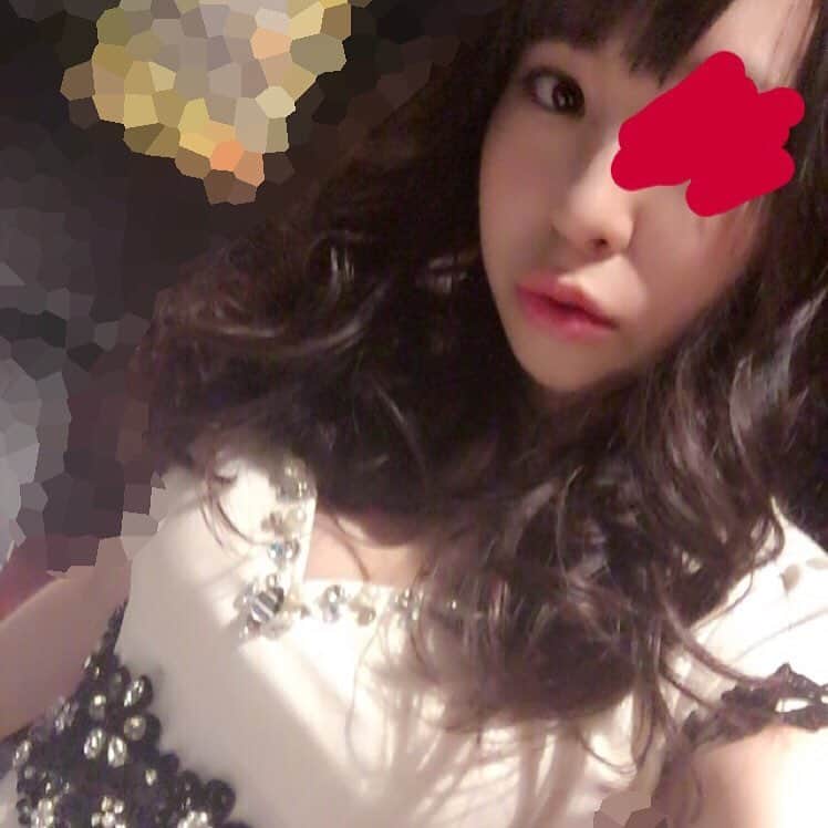 真島かおるのインスタグラム：「現場の後はレッドドラゴン出勤してたよ！もうめっちゃ眠たい  #レッドドラゴン #キャバ #六本木」