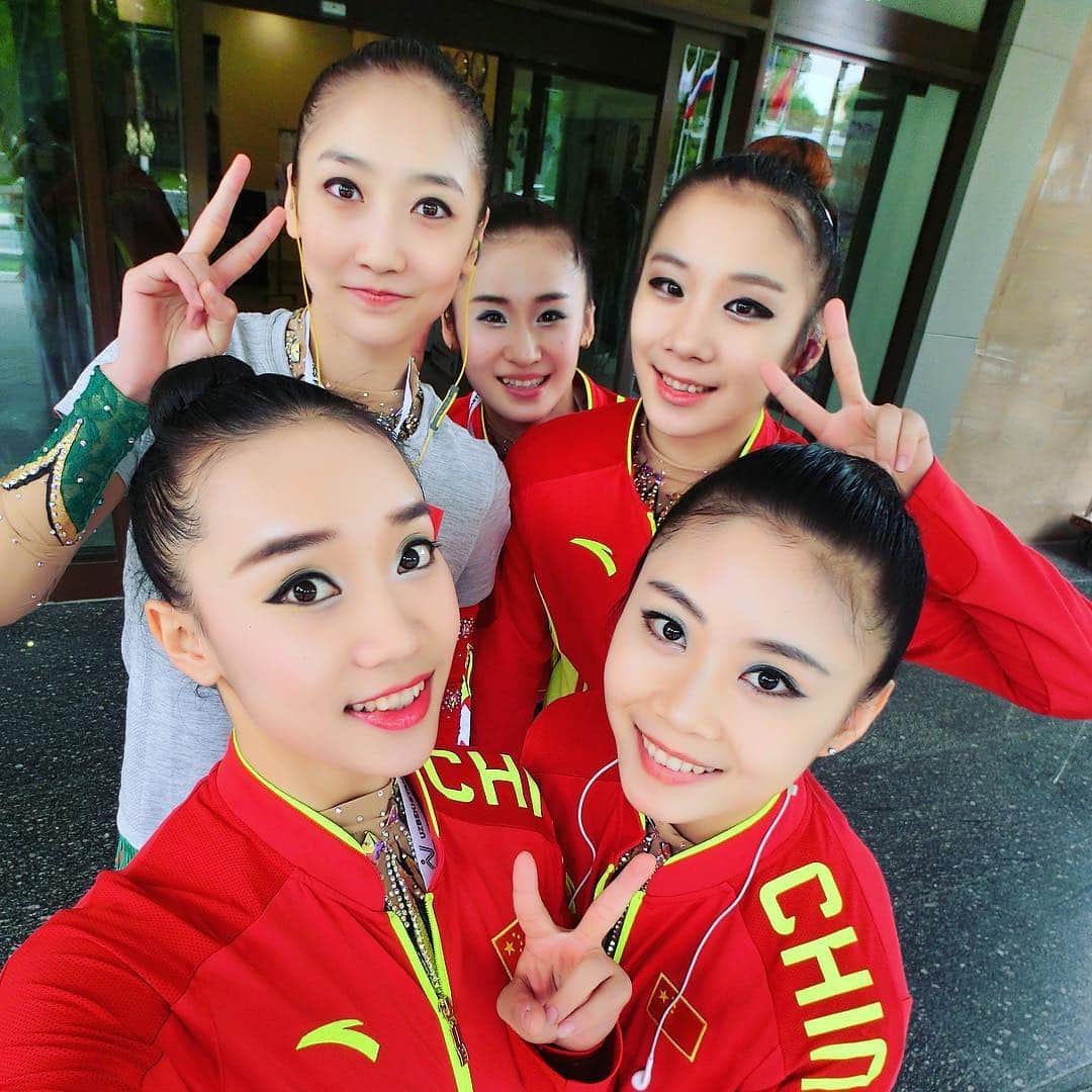 シュー・シャオのインスタグラム：「#rhythmic #gymnastics #uzbekistan #certificate #亚锦赛结束！下场继续加油」