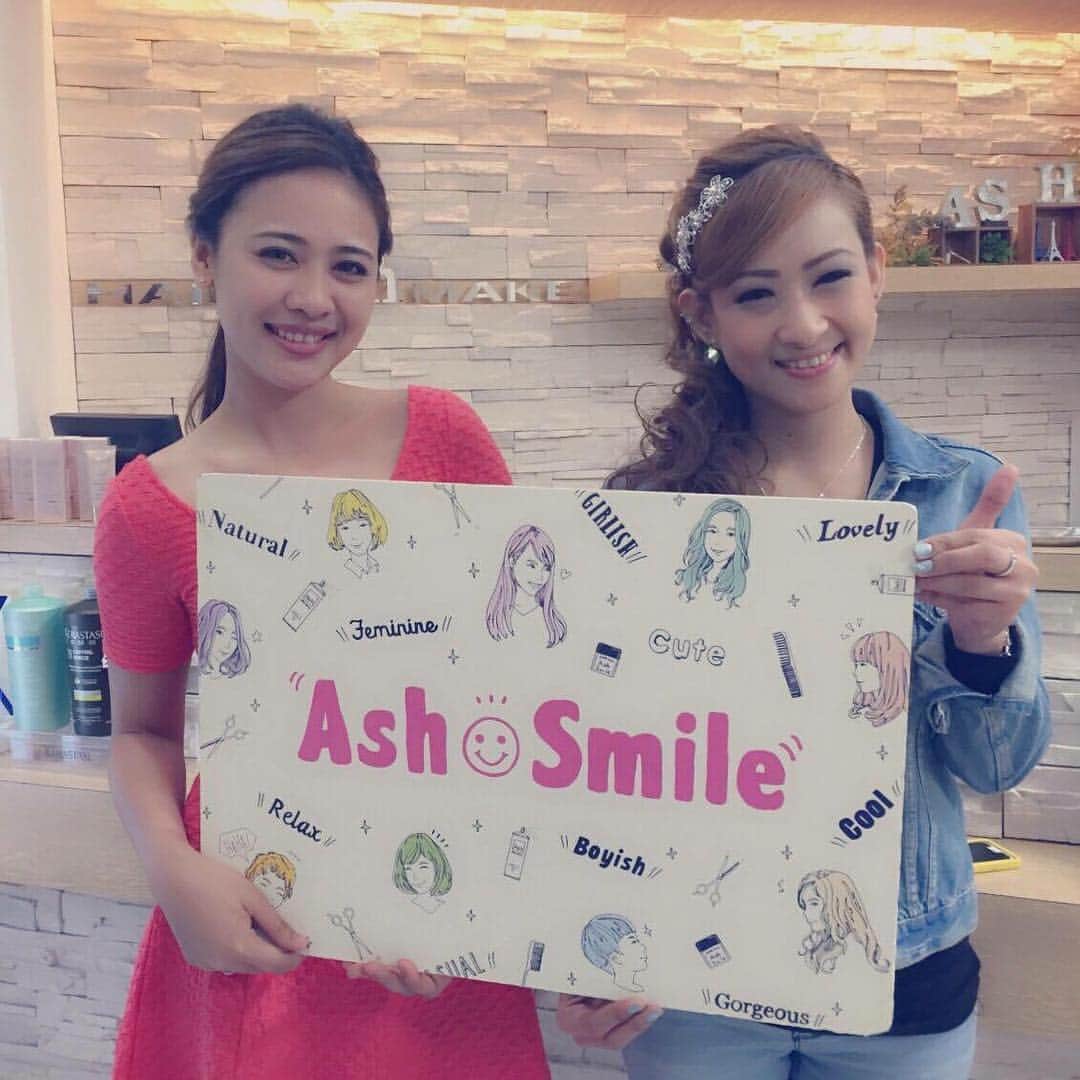 HAIR Ash MAKEのインスタグラム：「ash_smile_😄😄😄 #ash桜木町 #ash_smile #ash #hair #happy #smile #instagood #スマイル #笑顔 #桜木町 #hairstyle #美容院 #美容室 #ヘアサロン」