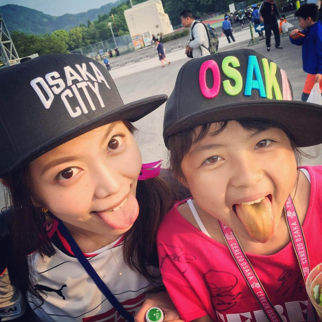 吉田千晃さんのインスタグラム写真 - (吉田千晃Instagram)「With pretty girl.  #ラムネ味  #かき氷  #食べたら #舌が #緑色」5月12日 21時56分 - chiakiyoshida_